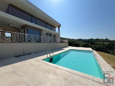 Foto Villa unifamiliare a Montelupo Fiorentino Centro di 240 m² in vendita
