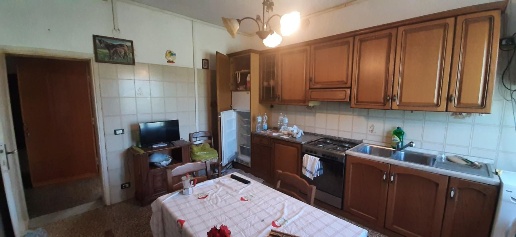 Foto Appartamento a Castellina Marittima di 110 m² con 5 locali in vendita