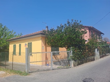 Foto Casa indipendente a Massa Bondano - Partaccia di 100 m² con 6 locali