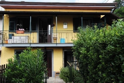 Foto Villa bifamiliare a Calice al Cornoviglio in vendita