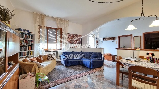 Foto Villa a schiera a Castellina Marittima di 160 m² con 7 locali