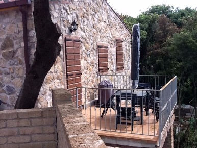 Foto Villa unifamiliare a Santa Luce Centro di 65 m² con 3 locali