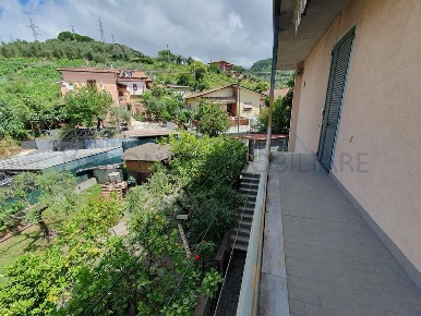 Foto Appartamento in via aurelia 124b, Massa Romagnano di 90 m² in vendita