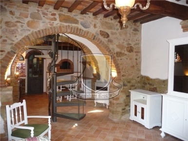 Foto Appartamento in MONTICIANO, Monticiano di 75 m² con 4 locali