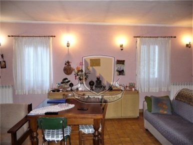 Foto Appartamento in CHIUSDINO, Chiusdino di 88 m² con 4 locali in vendita
