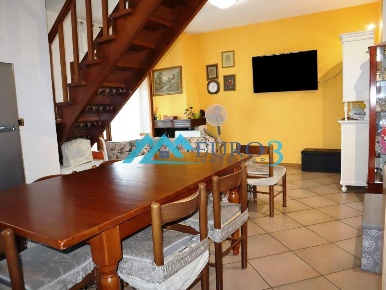 Foto Appartamento in VIA GRAMSCI, Roccafluvione di 90 m² con 4 locali