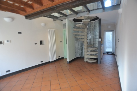 Foto Appartamento in Via Prarolo, Isola del Cantone Centro di 115 m²