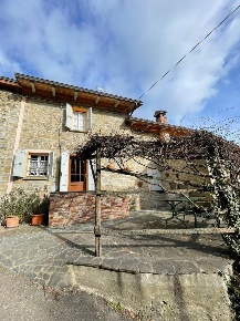 Foto Appartamento a Solignano di 80 m² con 6 locali in affitto