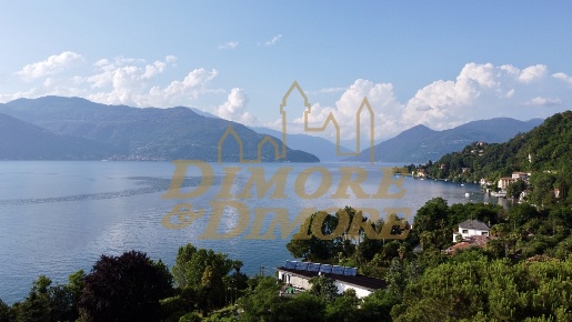 Foto Villa unifamiliare in Via Portovaltravaglia 39, Brezzo di Bedero