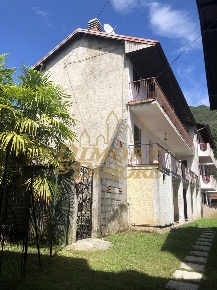 Foto Appartamento in Via Monte Nero 9, Dumenza Centro di 50 m² con 2 locali