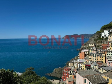 Foto Appartamento a Riomaggiore Centro di 70 m² con 3 locali in vendita