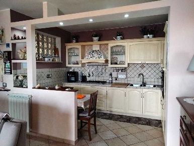 Foto Appartamento a Lugnano in Teverina di 98 m² con 3 locali in vendita