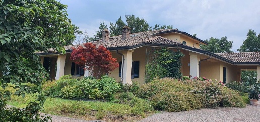 Foto Appartamento a Solignano di 250 m² con 14 locali in vendita