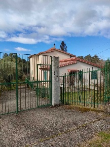Foto Villa unifamiliare a San Roberto Via Purgatorio di 240 m² con 8 locali