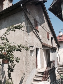 Foto Appartamento a Sassello Centro di 75 m² con 5 locali in vendita