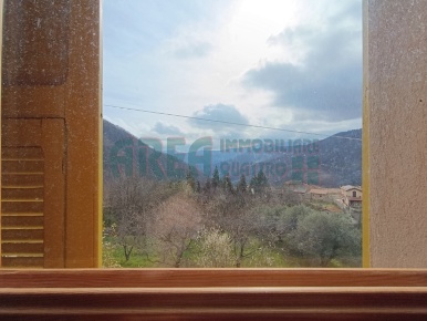 Foto Villa singola in Via Milite Ignoto 10, Pieve di Teco Moano di 300 m²