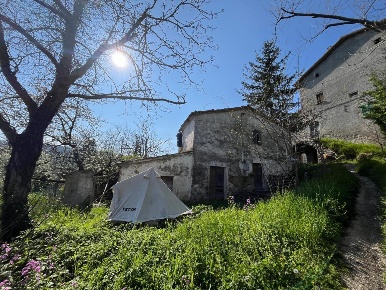 Foto Villa singola in Via Sarsinate 28, Talamello di 103 m² con 5 locali