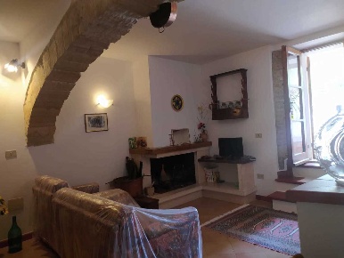 Foto Appartamento in Piazza Panfili, Guardea Centro di 116 m² con 4 locali
