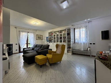 Foto Villa unifamiliare in VIA PIAVE, Casaletto Ceredano di 210 m²