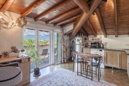 Foto Villa unifamiliare in Via Monstagol, Soiano del Lago di 392 m²