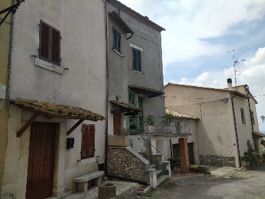 Foto Villa bifamiliare in PIAZZA PANFILI, Guardea Centro di 230 m²