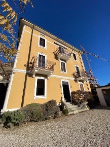Foto Appartamento in Via A. Manzoni 8, Caslino d'Erba di 121 m² in vendita