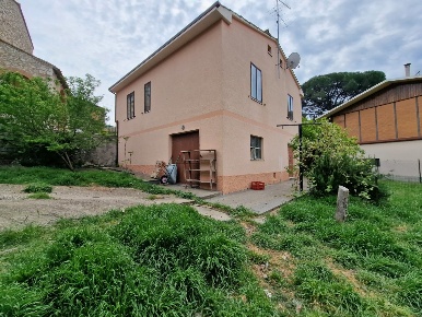 Foto Villa unifamiliare in Via Madonna dei Pini 17, Lugnano in Teverina