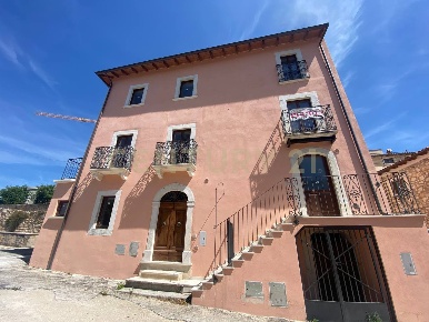 Foto Villa bifamiliare in Via codacchio 47, Poggio Picenze di 100 m²