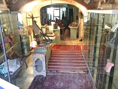 Foto Appartamento in piazza della repubblica, Chianni Centro di 130 m²
