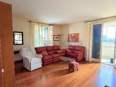 Foto Appartamento in Via delle Stelle Alpine, Creazzo di 130 m² in vendita