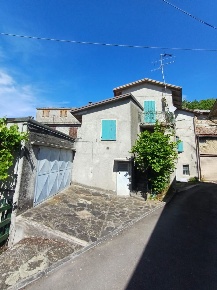 Foto Villa singola a Solignano di 140 m² con 6 locali in vendita