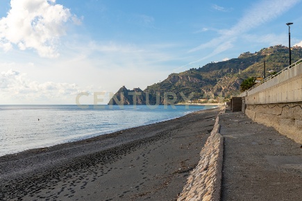 Foto Appartamento in Via Lungomare 2, Sant'Alessio Siculo di 50 m²