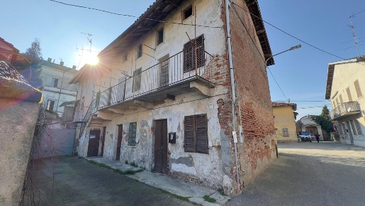 Foto Villa singola in vicolo castello 2, Stroppiana di 80 m² con 3 locali