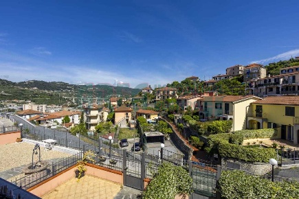 Foto Appartamento in VIA PRIVATA MAZZA  12, Imperia Oneglia di 50 m²