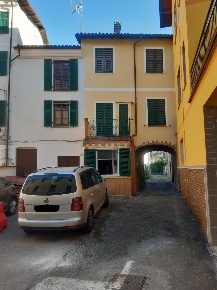 Foto Appartamento in vico Colombo 1, Bosio Centro di 90 m² con 6 locali
