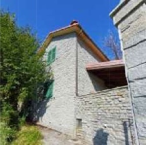 Foto Villa unifamiliare in Via Dercogna 24, Davagna di 77 m² con 2 locali