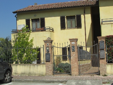 Foto Villa a schiera a Monte Castello di Vibio di 80 m² con 5 locali