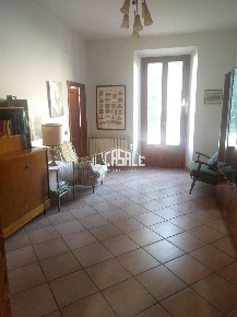Foto Appartamento a San Godenzo Centro di 90 m² con 5 locali in vendita