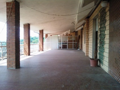 Foto Appartamento a Strevi di 360 m² con 7 locali in vendita