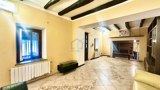 Foto Villa unifamiliare in Località Bricco 1, Altare di 250 m² in vendita
