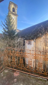 Foto Appartamento a Sassello Centro di 125 m² con 7 locali in vendita