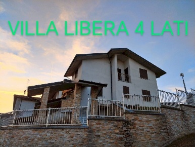 Foto Villa bifamiliare in via San Lorenzo, Monastero di Vasco di 330 m²