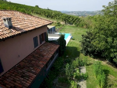 Foto Villa unifamiliare in Frazione Garbazzola, Calamandrana Centro
