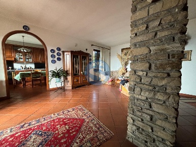 Foto Villa unifamiliare a Tagliolo Monferrato Centro di 350 m² in vendita