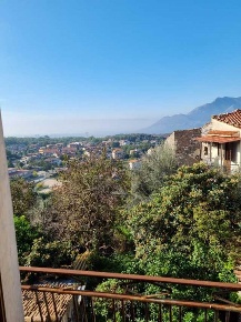 Foto Appartamento a Coreno Ausonio Centro di 80 m² con 12 locali in vendita