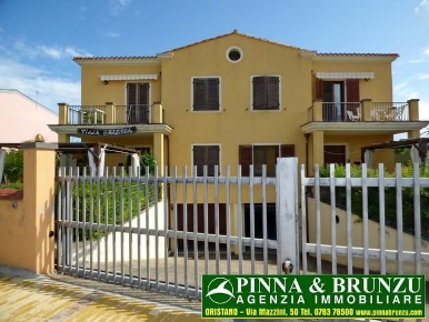 Foto Appartamento a Nurachi di 95 m² con 4 locali in vendita