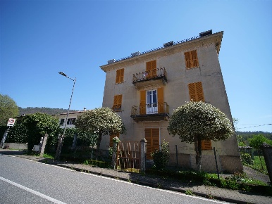 Foto Appartamento in Via Roma  396, Sesta Godano Centro di 100 m²