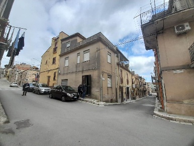Foto Appartamento a Campofiorito di 100 m² con 3 locali in vendita