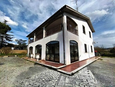 Foto Villa unifamiliare in Via Madonna del Piano Snc, Collevecchio