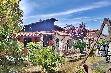 Foto Villa unifamiliare a Affile di 300 m² con 11 locali in vendita